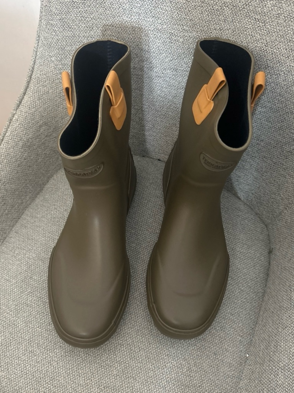 Men's Olive Pull-On Rain Boots with Tan Pull Tabs